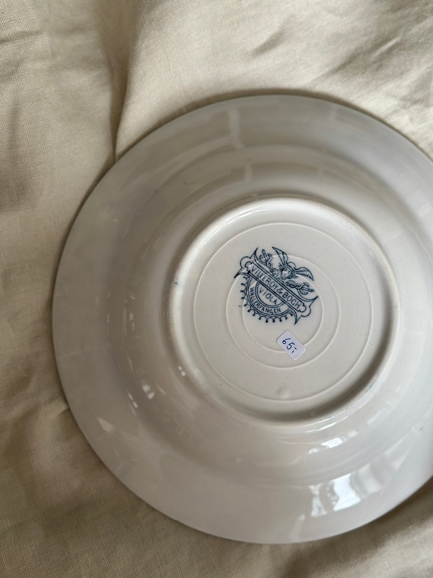 Dybe Viola tallerkner