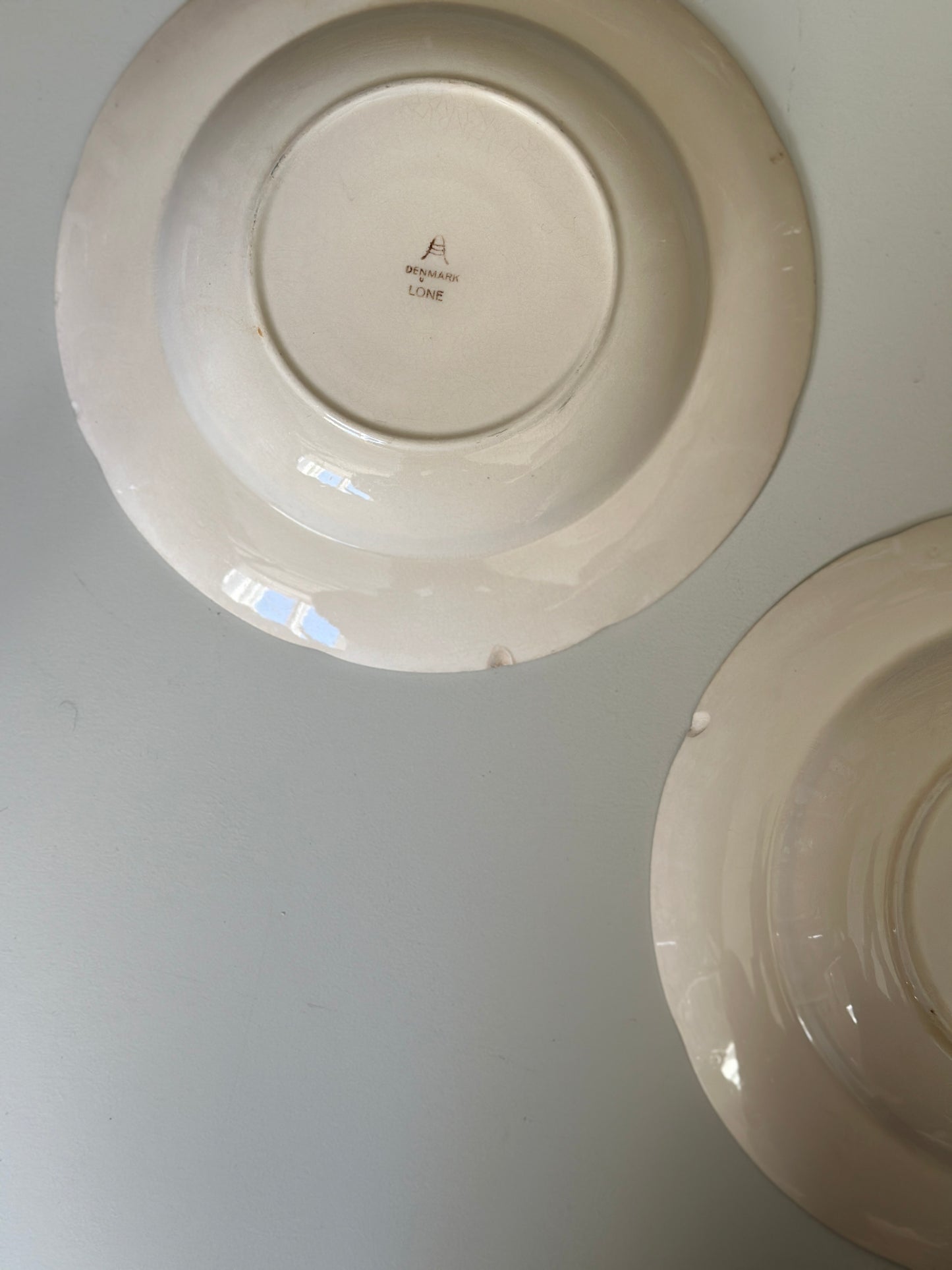 Dybe Lone tallerkner