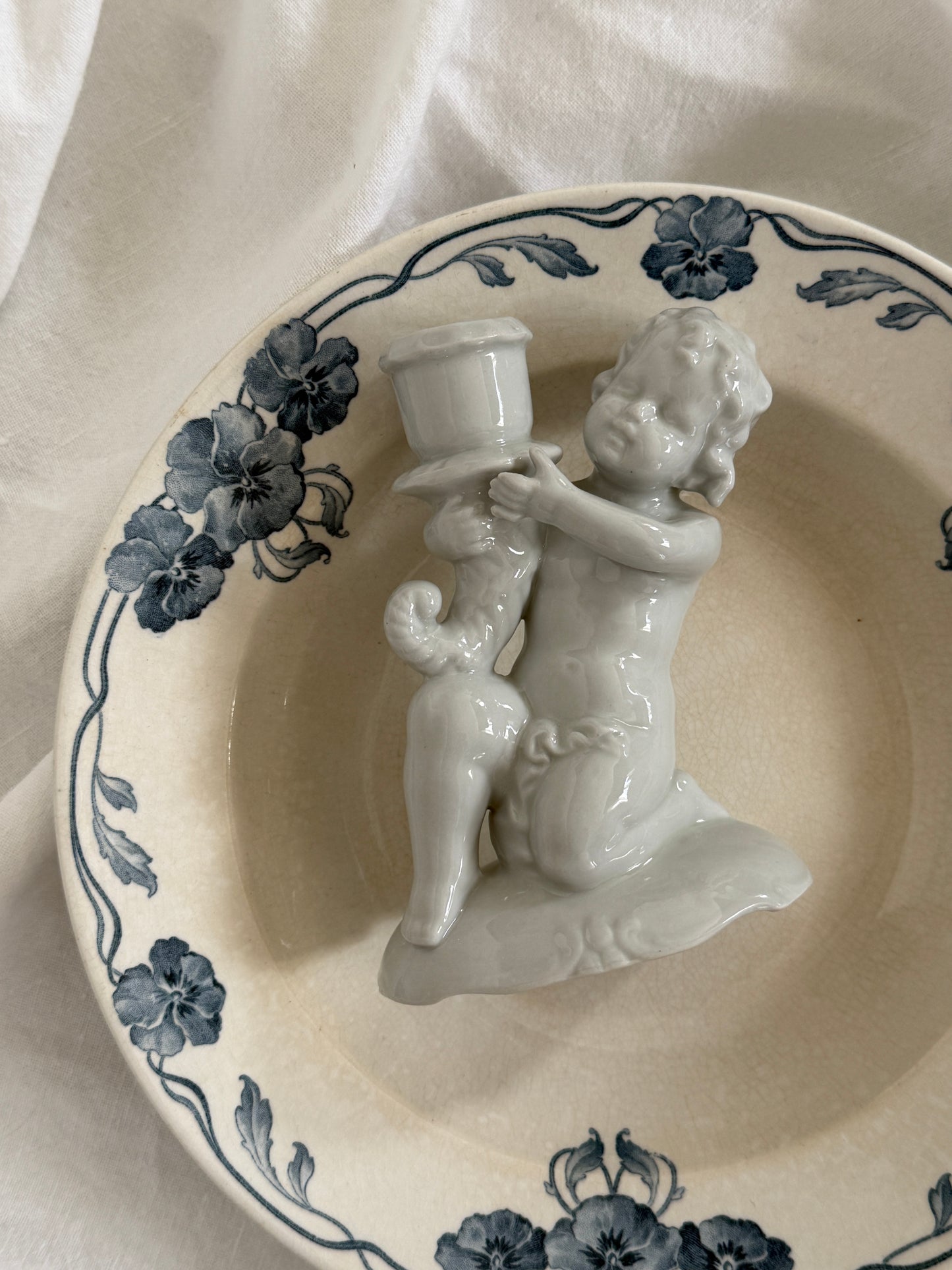 Lysestage i porcelæn