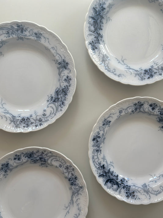 Smukke dybe tallerkner