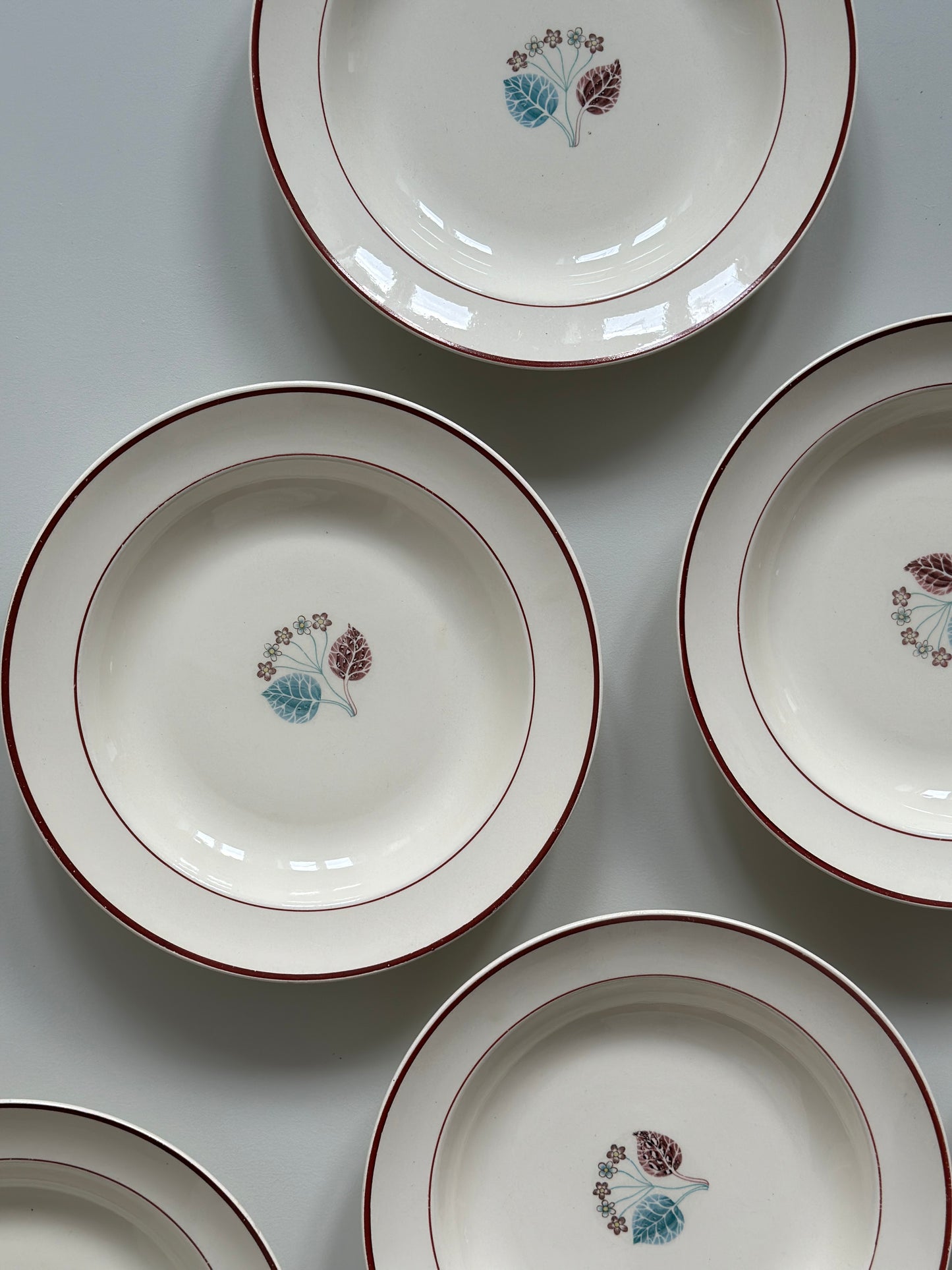 Smukke dybe tallerkner