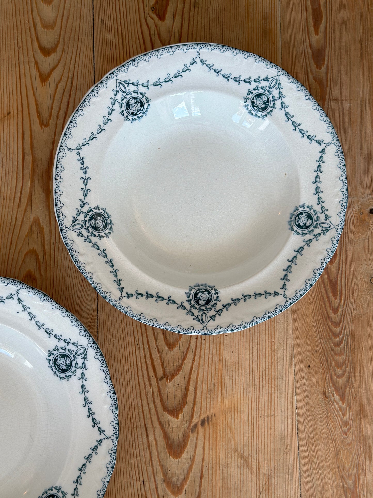 Dybe engelske tallerkner