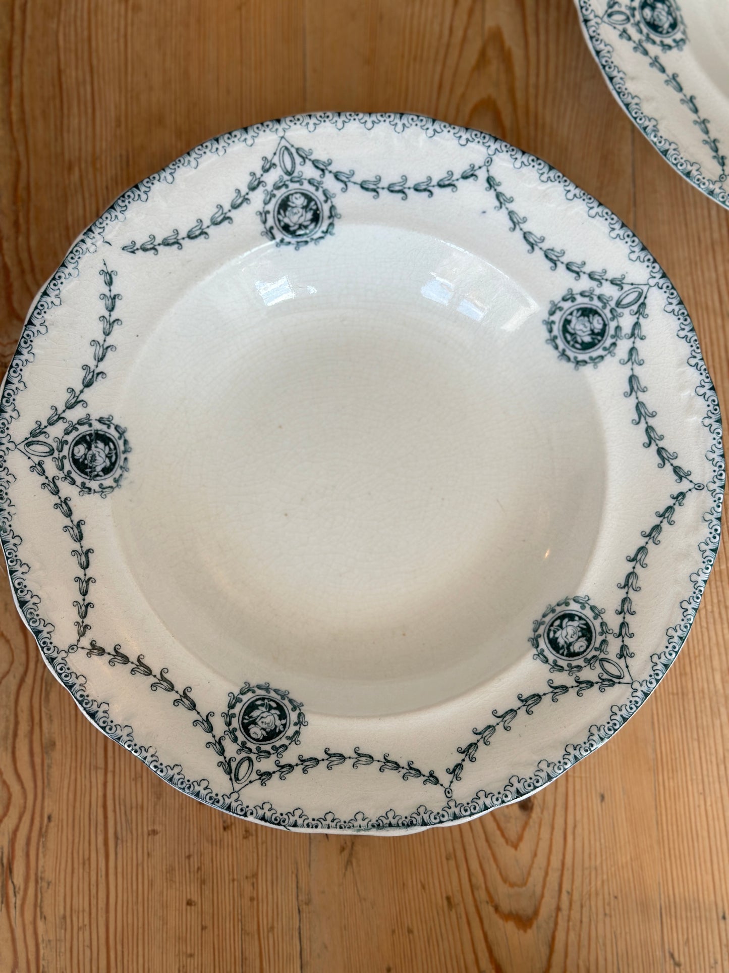 Dybe engelske tallerkner