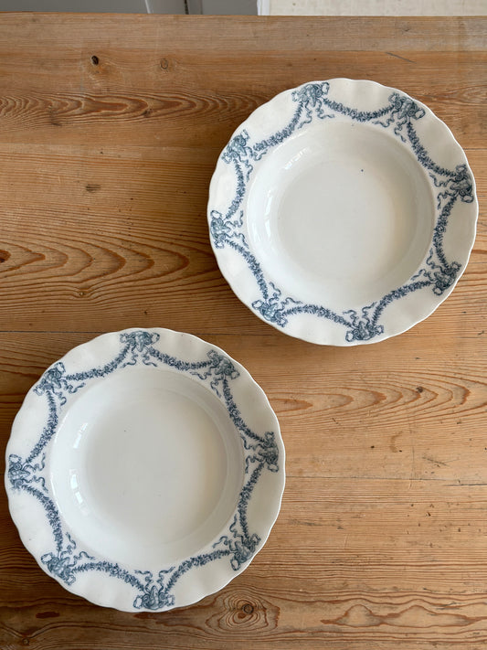 Smukke dybe tallerkner