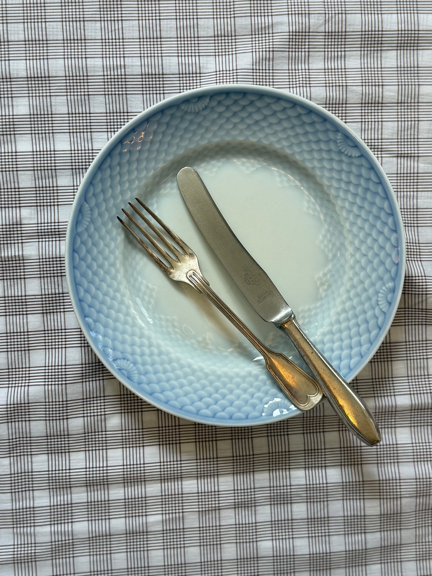 Blå tone frokosttallerken