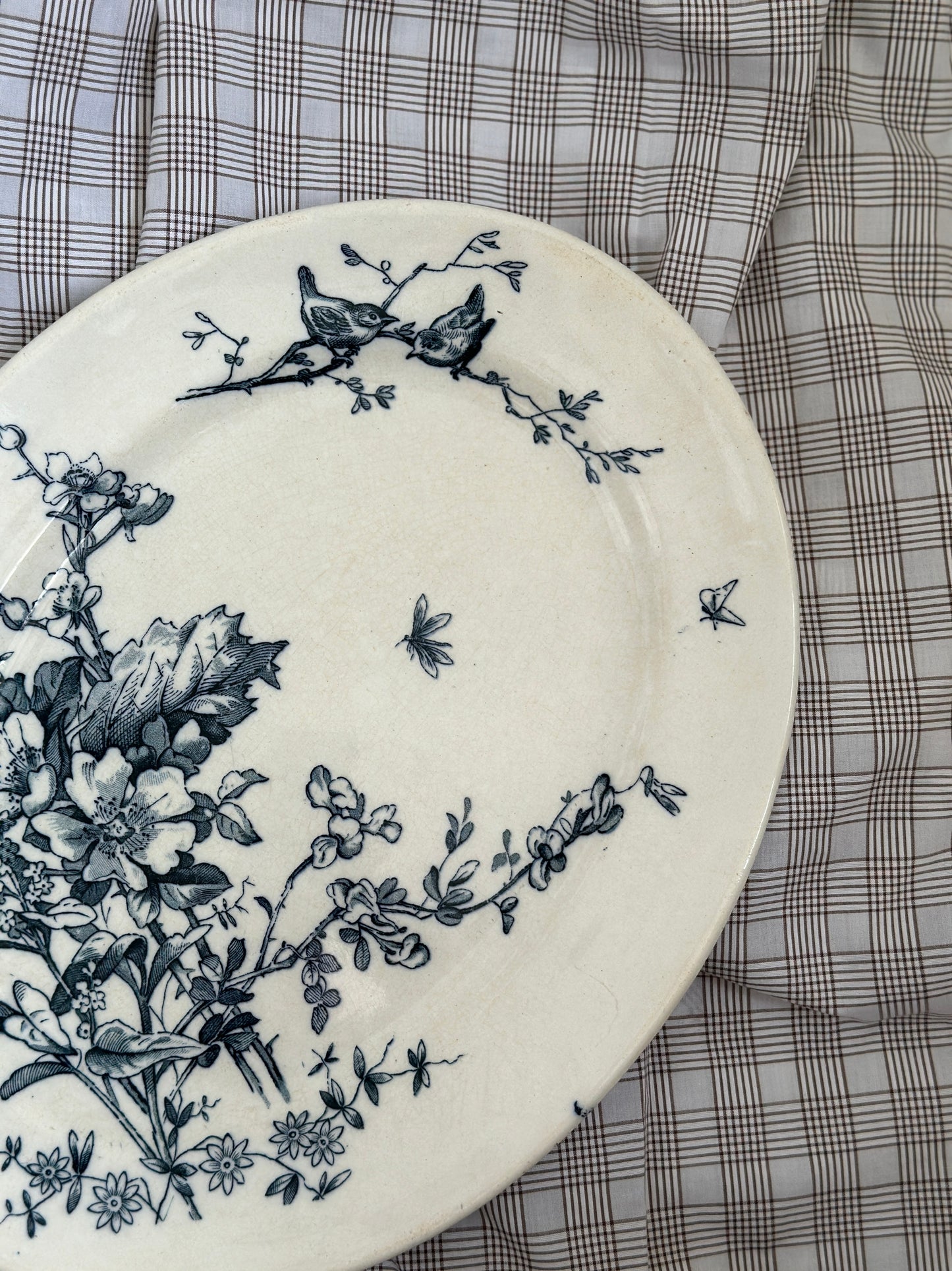 Aluminia fad med blå blomster