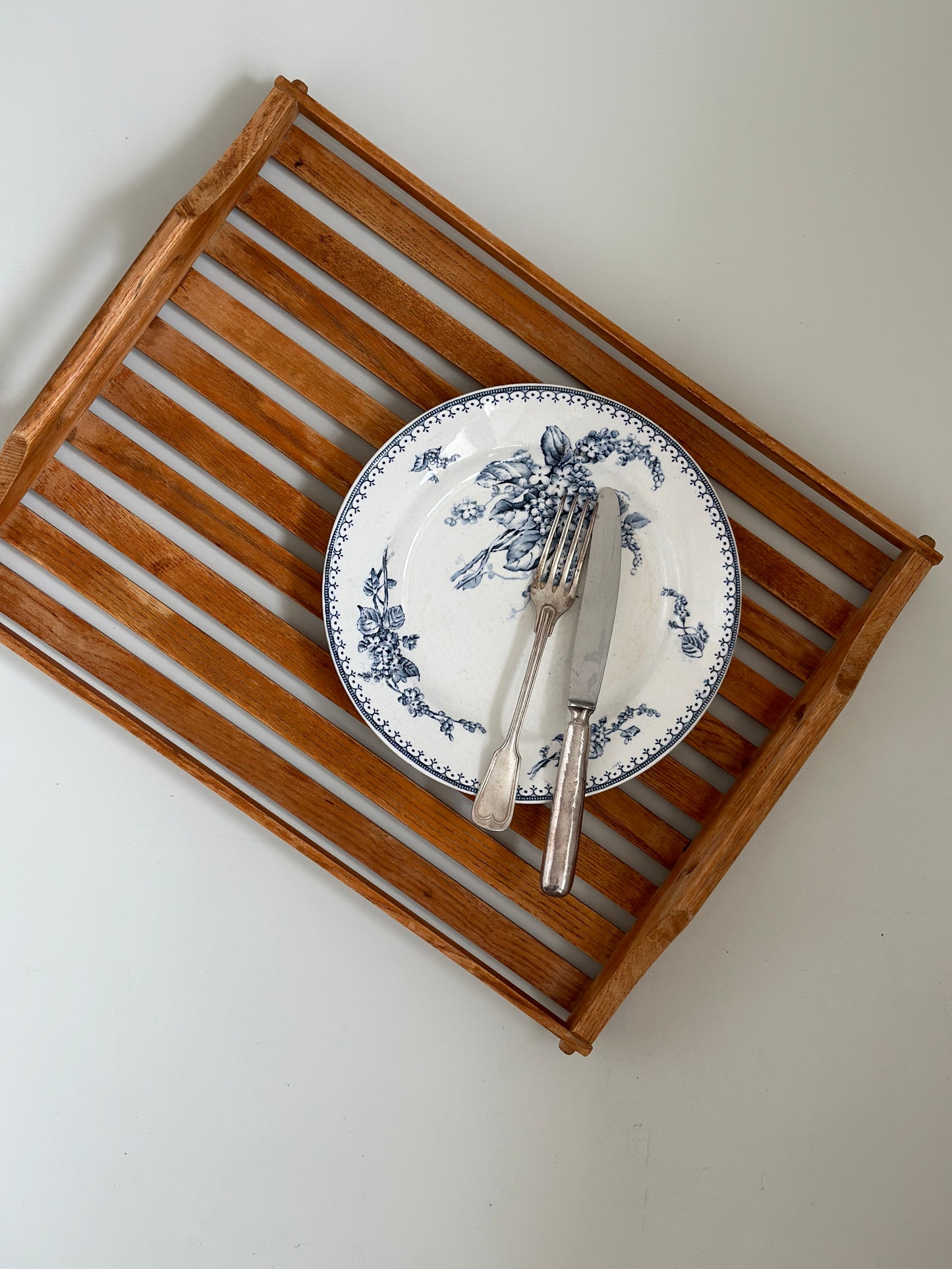 Serveringsbakke i træ