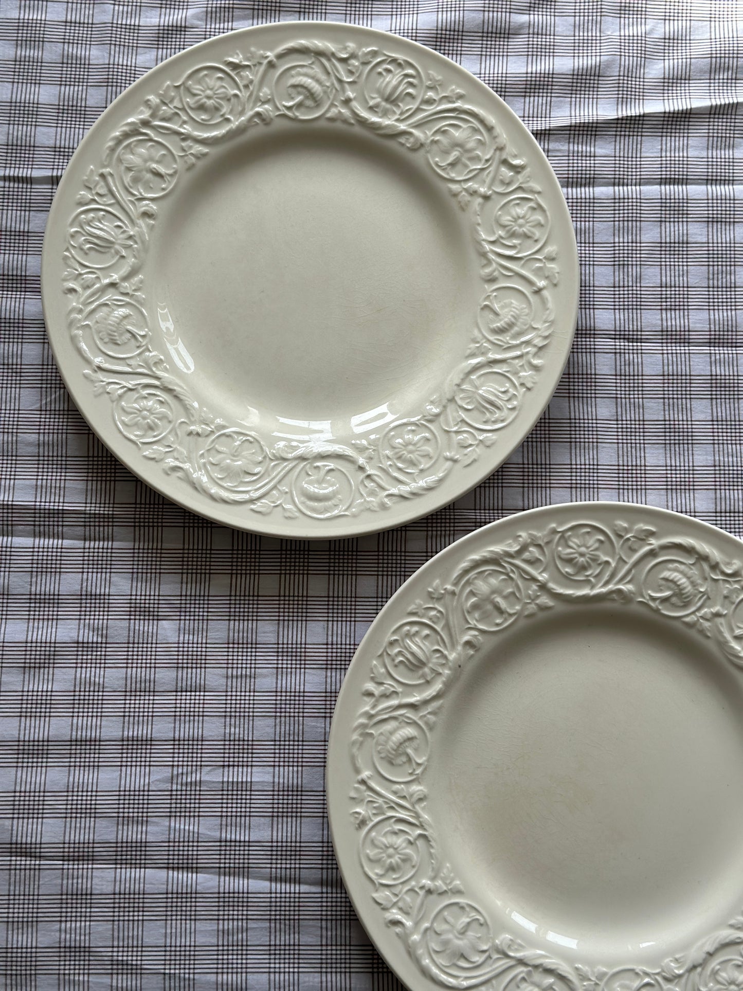 Store smukke spisetallerkner