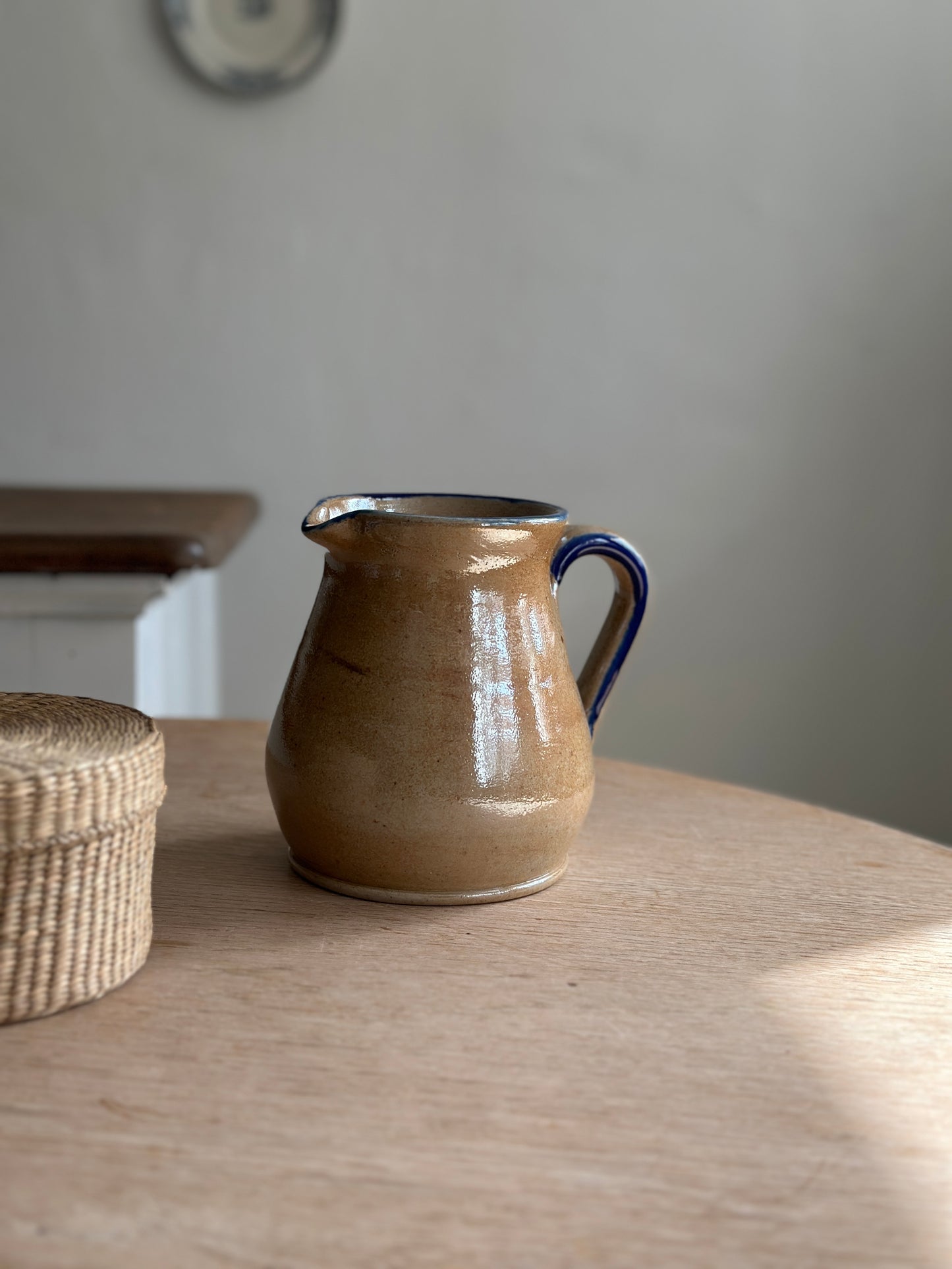 Lertøjskande med blå kant