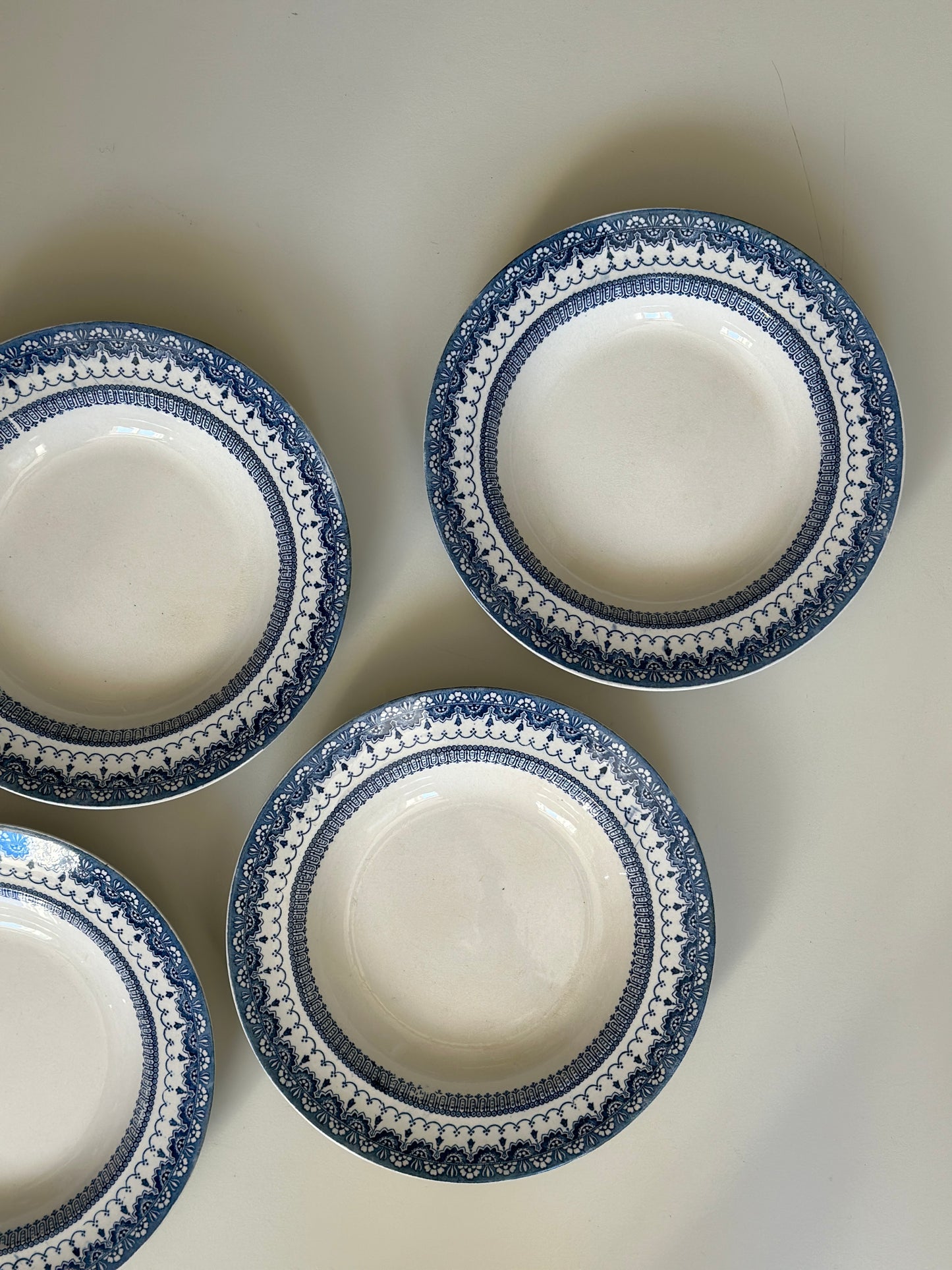 Smukke dybe tallerkner