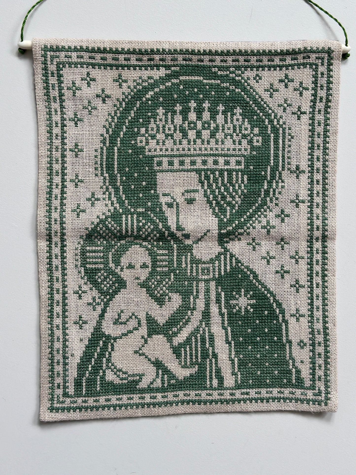 Vægophæng i tekstil