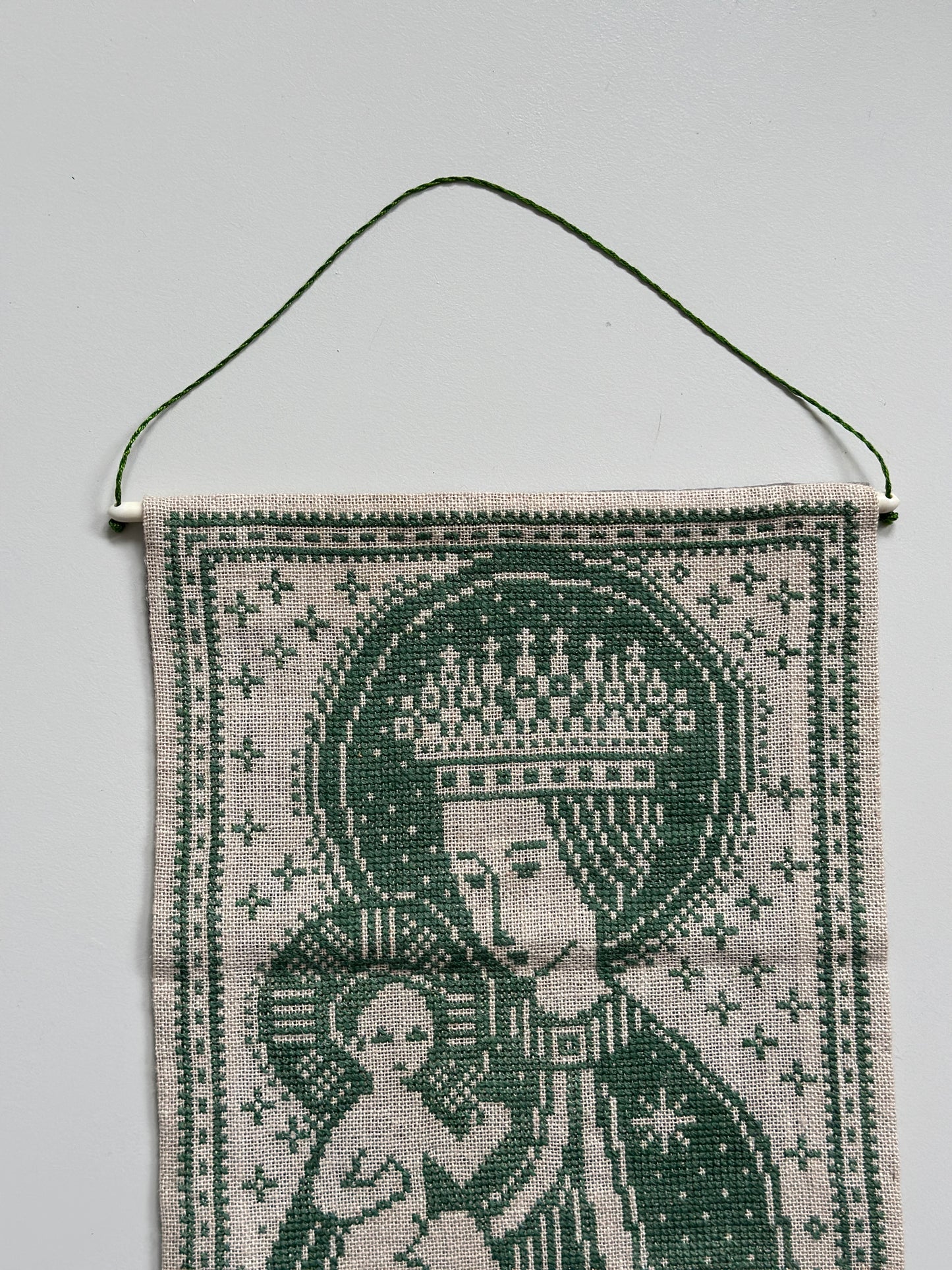 Vægophæng i tekstil