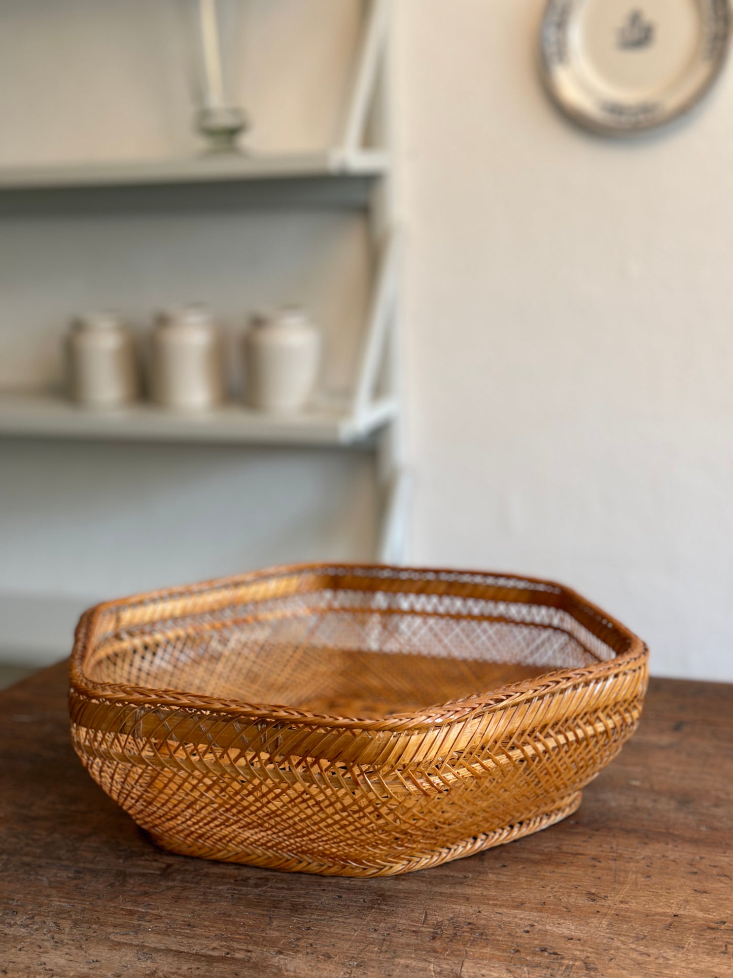 Kantet stor fletkurv