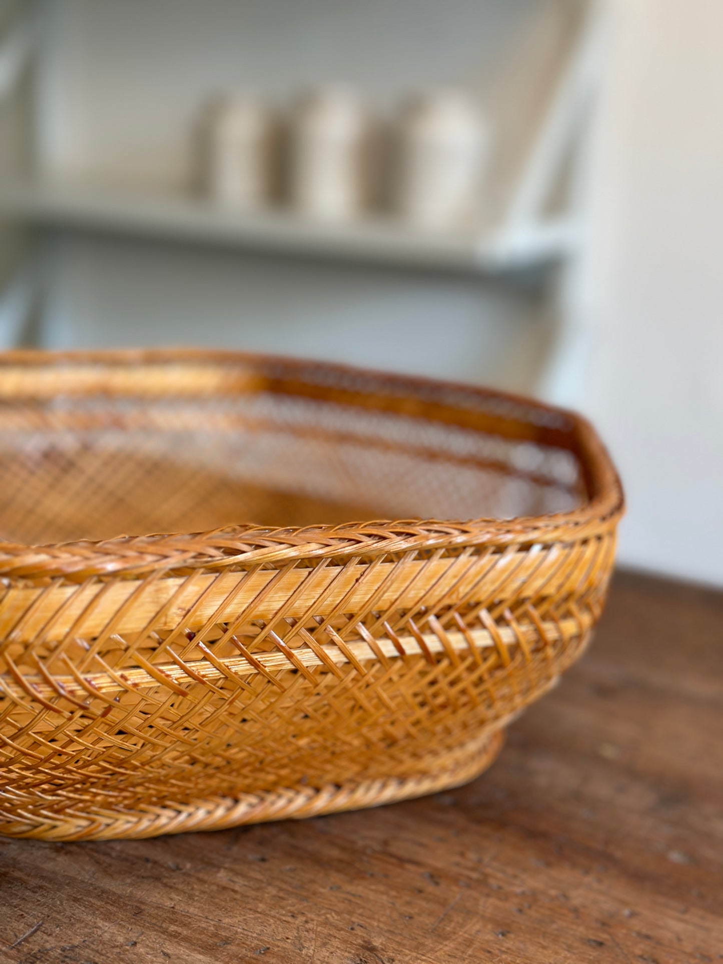 Kantet stor fletkurv