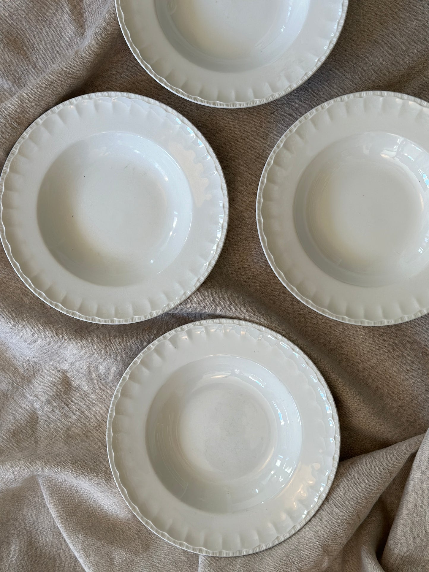 Smukke dybe tallerkner