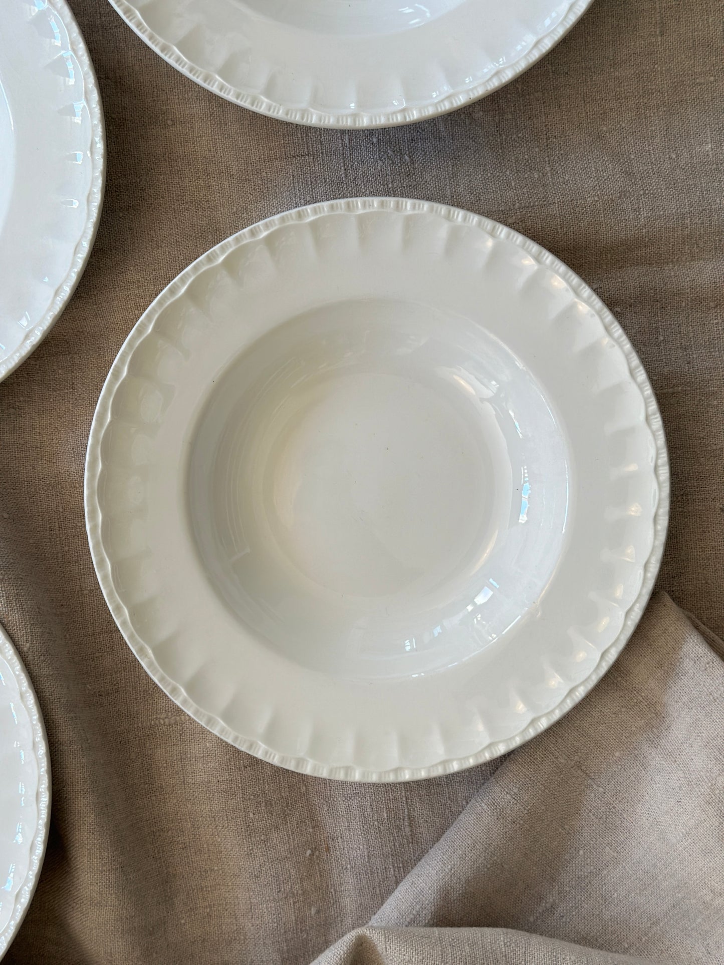 Smukke dybe tallerkner