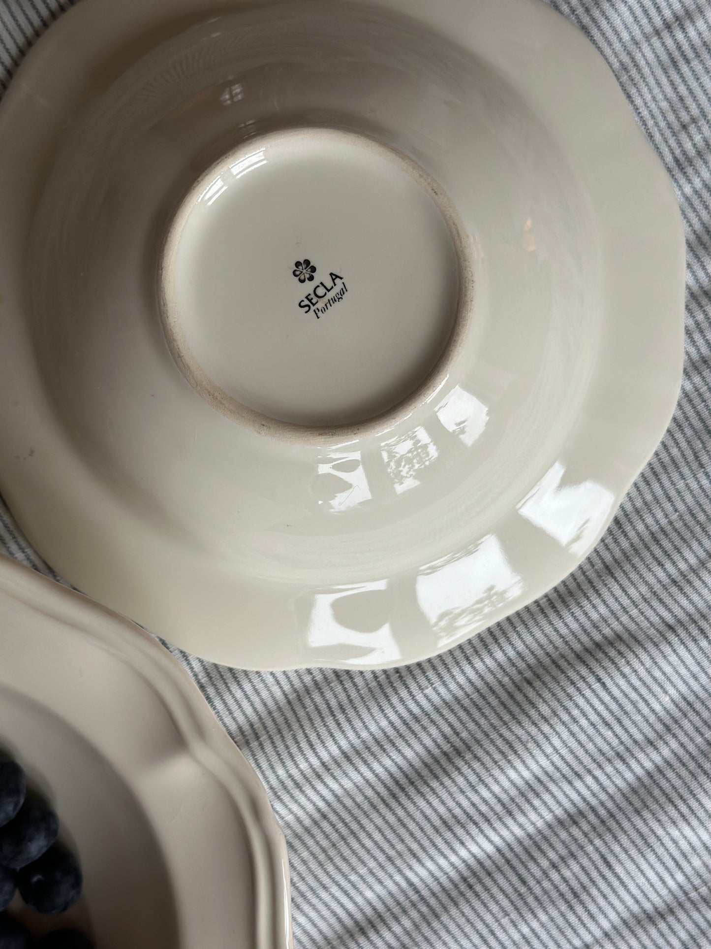 Cremefarvet ymerskåle