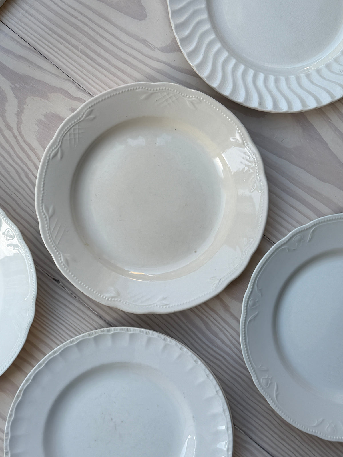 Creme spisetallerken